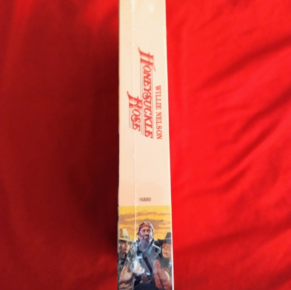 Willie Nelson New Honeysuckle Rose VHS - Picture 3 of 7